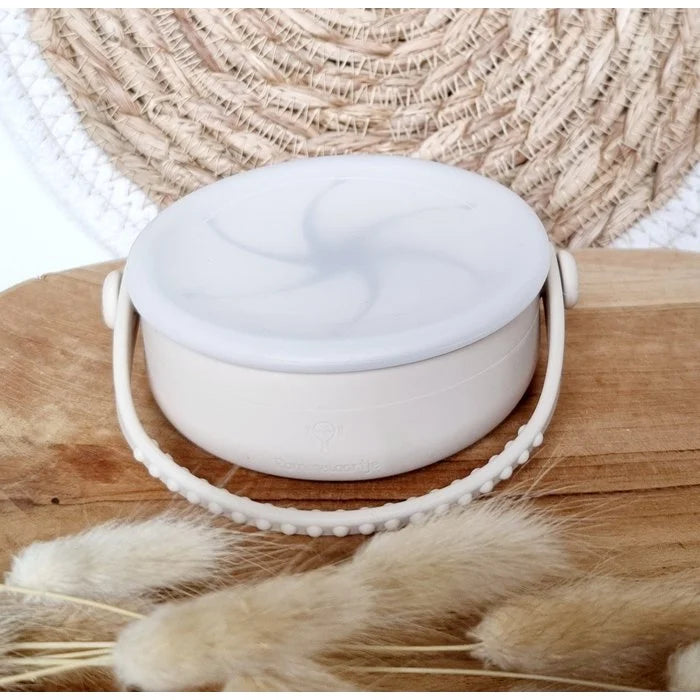 Siliconen opvouwbare snackbeker met deksel beige - Rammelaartje